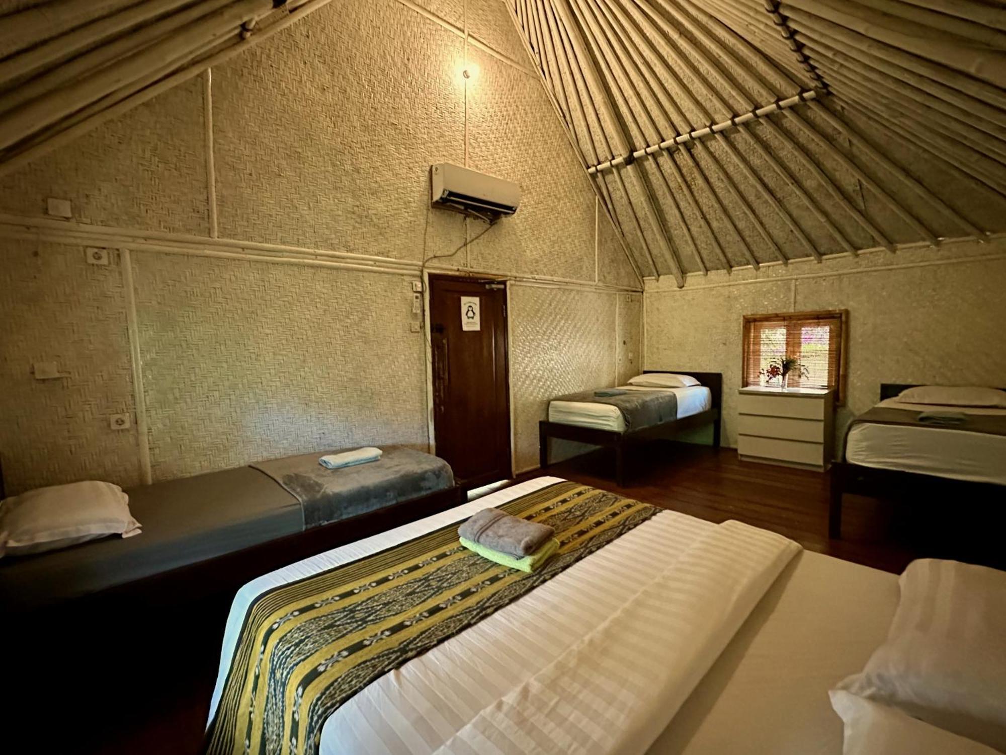Begadang Gili Air Quarto foto