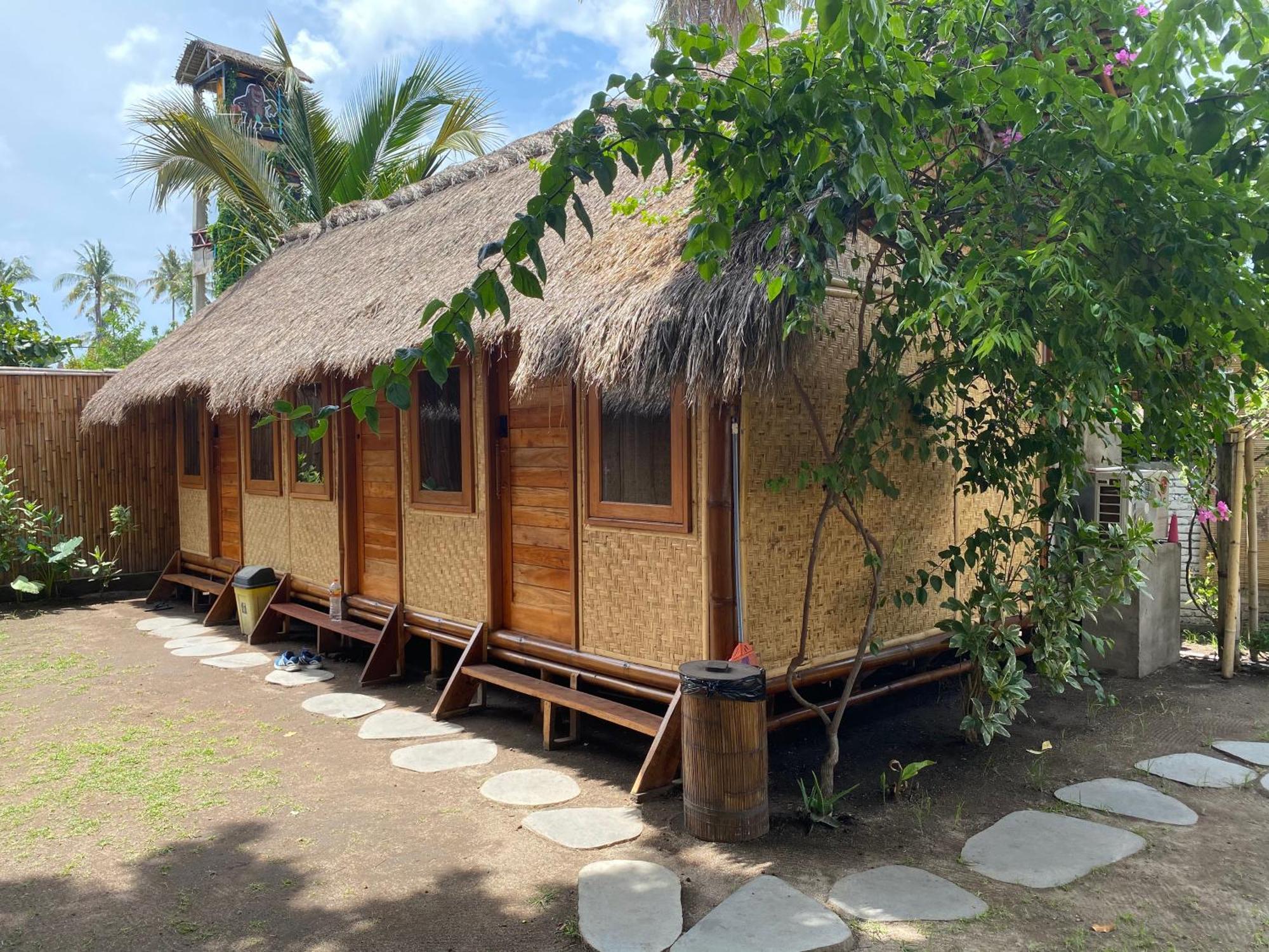 Begadang Gili Air Quarto foto